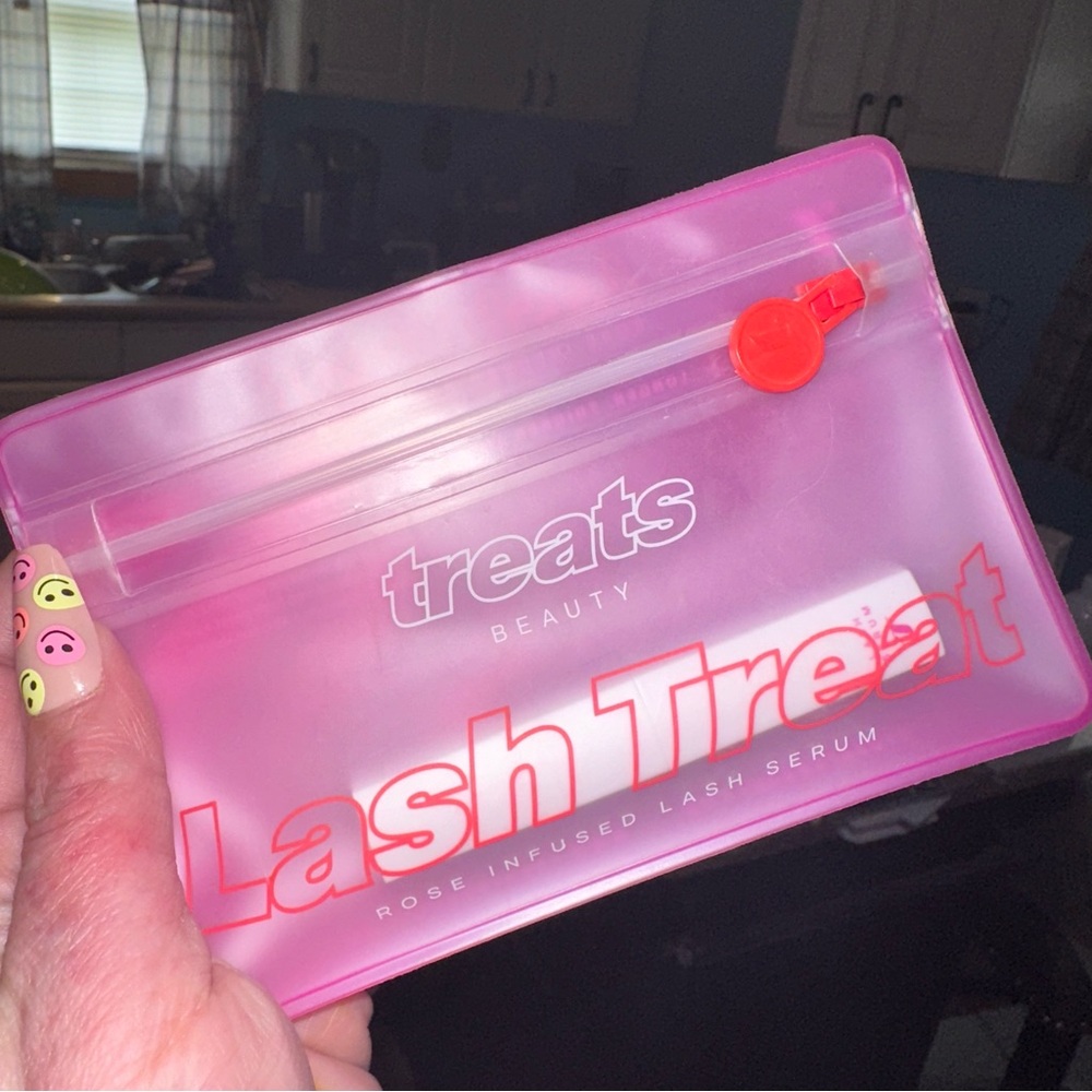Lash serum